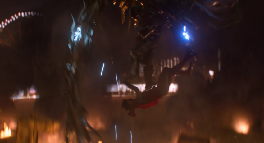 飛行機は不時着、ヴァルチャーの野望は失敗に