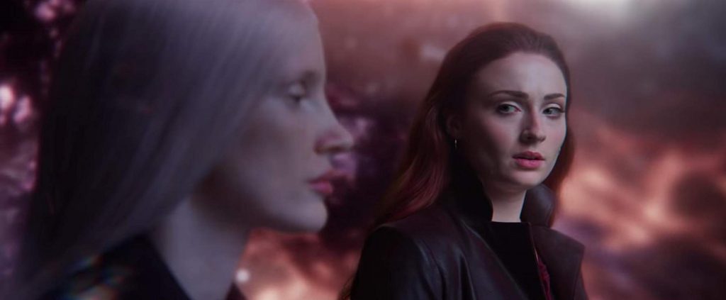 女性に化けたヴークはジーンの力を狙う宇宙人